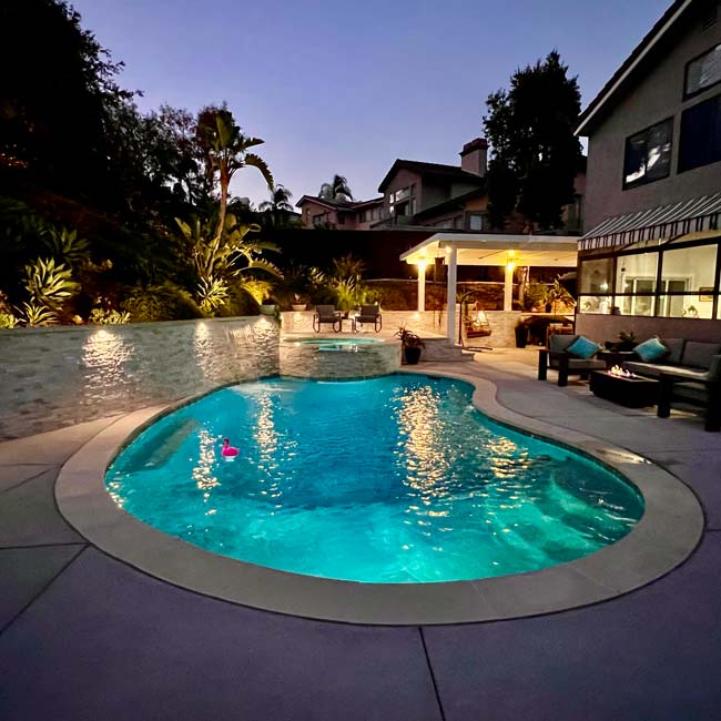 Custom Pools Huntington Beach